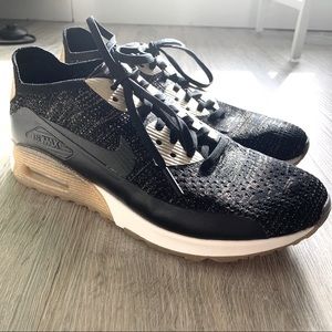 Nike Air Max 90 Ultra Flyknit Metallic Gold